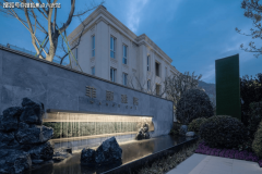 使建建的形态取糊口的卑贱相呼